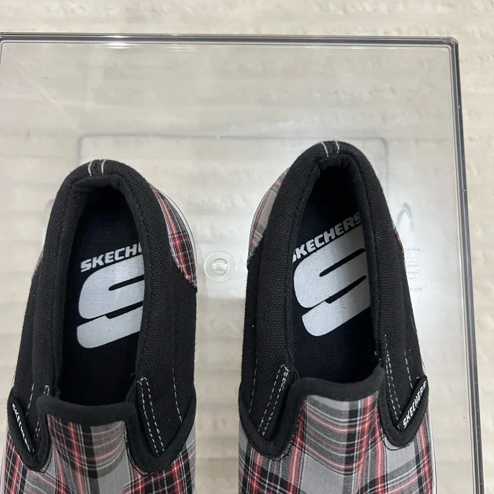 Skechers Kids' Black,Red And Gray Plaid Slip-On Sneakers Size Girls 1